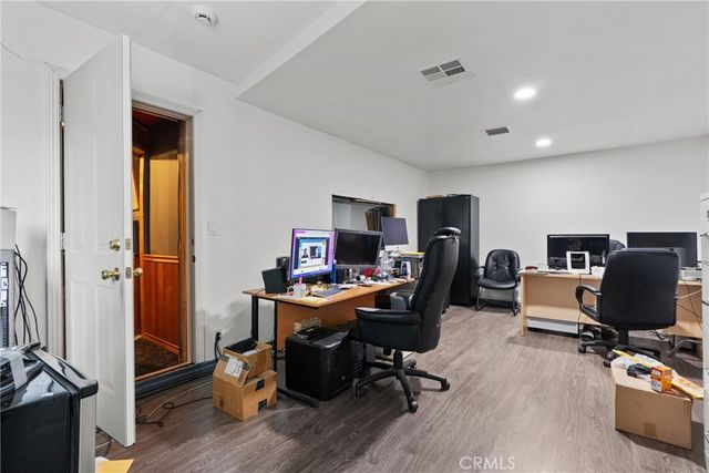 7229 De Celis, Van Nuys, CA 91406