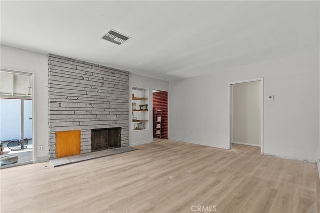 7229 De Celis, Van Nuys, CA 91406