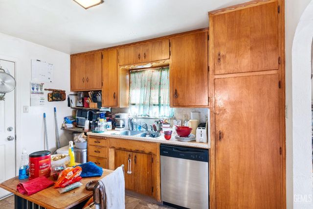 500 Jackson Street, Taft, CA 93268