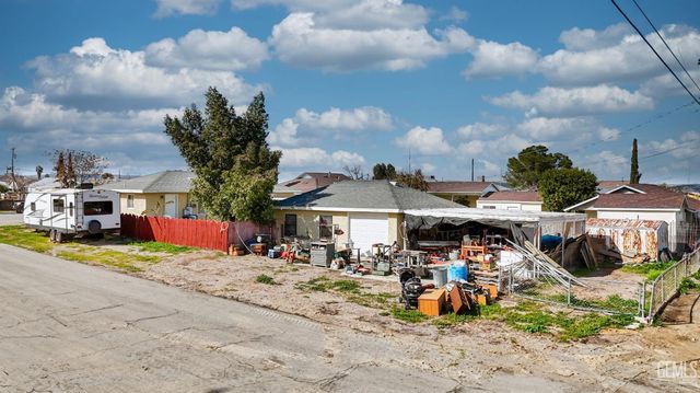 500 Jackson Street, Taft, CA 93268