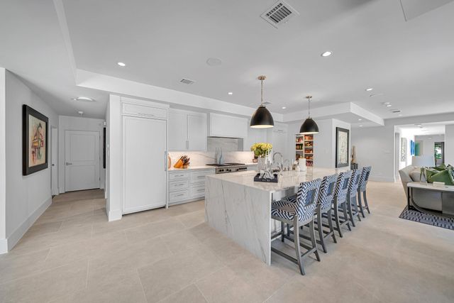 7620 Bellewood Drive, Houston, TX 77055