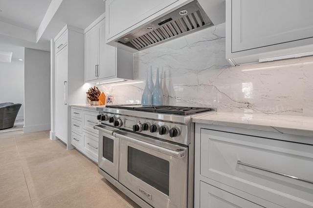 7620 Bellewood Drive, Houston, TX 77055