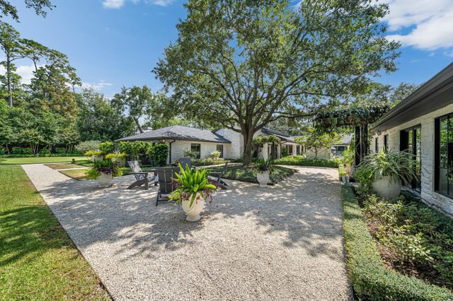7620 Bellewood Drive, Houston, TX 77055