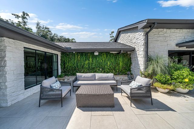 7620 Bellewood Drive, Houston, TX 77055