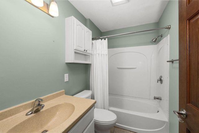 2216 30th STREET S, La Crosse, WI 54601