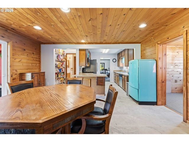 51520 PIONEER Rd, Bandon, OR 97411