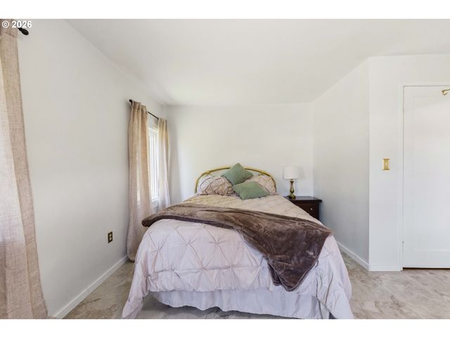 51520 PIONEER Rd, Bandon, OR 97411