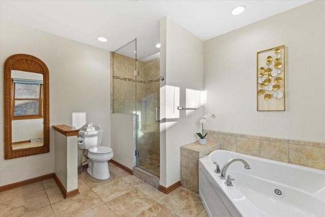 7170 S Countryside DRIVE, Franklin, WI 53132