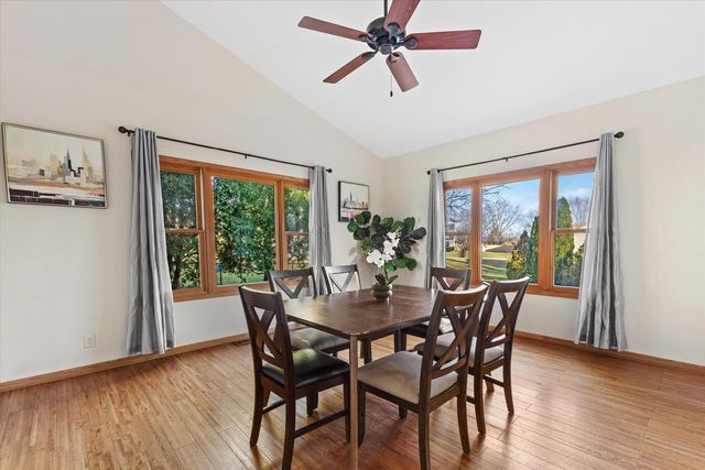 7170 S Countryside DRIVE, Franklin, WI 53132