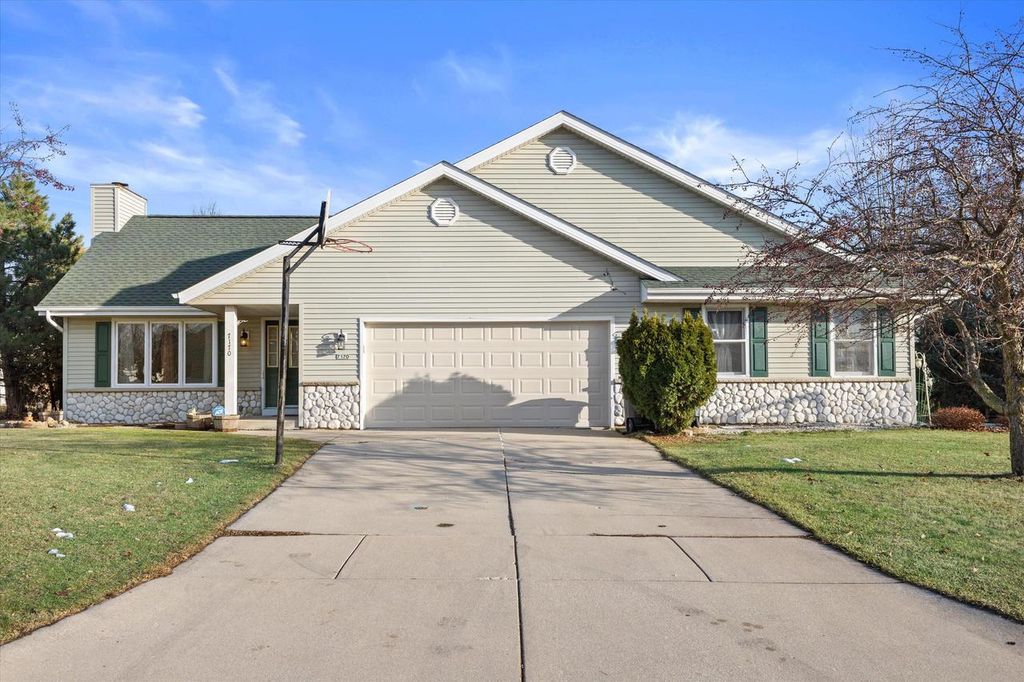 7170 S Countryside DRIVE, Franklin, WI 53132