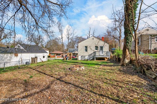 1524 Shingo Ave, Louisville, KY 40215