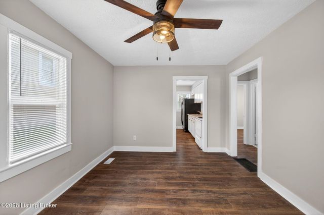 1524 Shingo Ave, Louisville, KY 40215