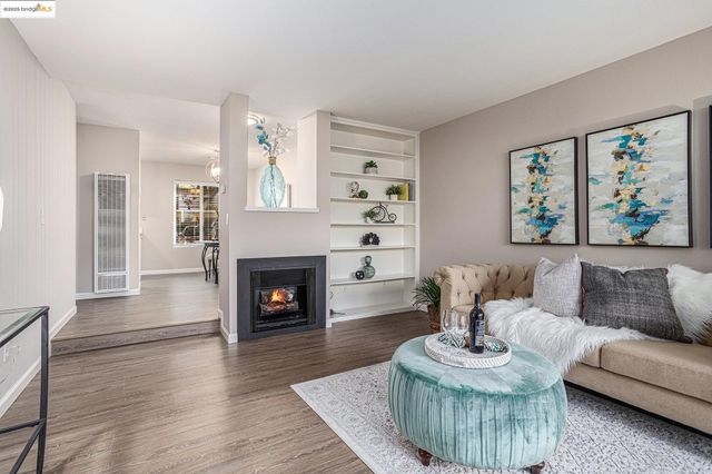 3051 Treat Blvd 63, Concord, CA 94518