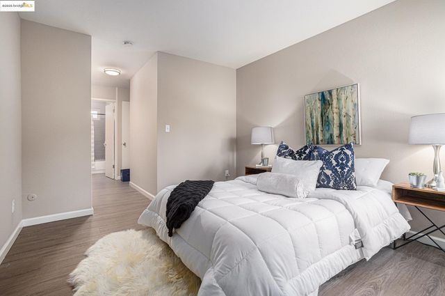 3051 Treat Blvd 63, Concord, CA 94518