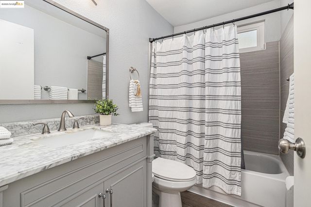 3051 Treat Blvd 63, Concord, CA 94518