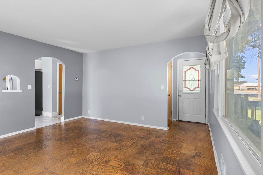 152 Boulevard Avenue NE, Montgomery, MN 56069 — photo 4