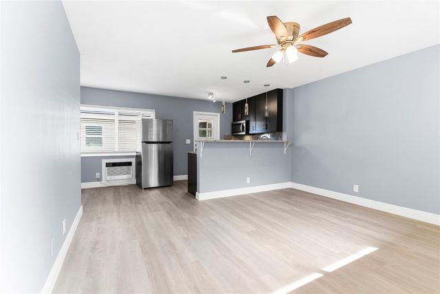 4751 NE 21st Terrace 3, Lighthouse Point, FL 33064