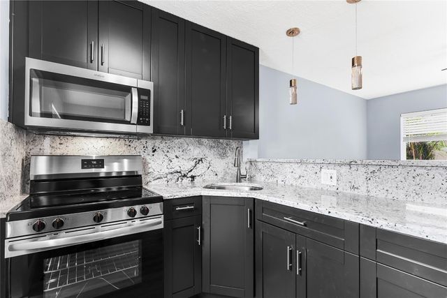 4751 NE 21st Terrace 3, Lighthouse Point, FL 33064