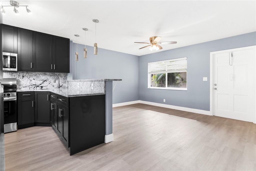 4751 NE 21st Terrace 3, Lighthouse Point, FL 33064