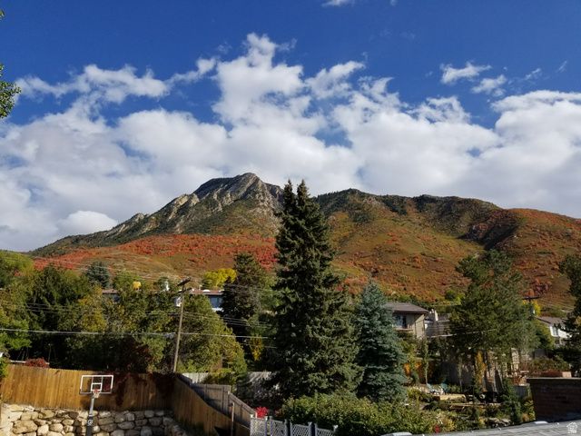 4655 S DEERCREEK RD, Salt Lake City, UT 84124