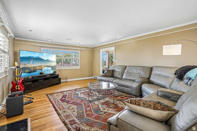 4655 S DEERCREEK RD, Salt Lake City, UT 84124