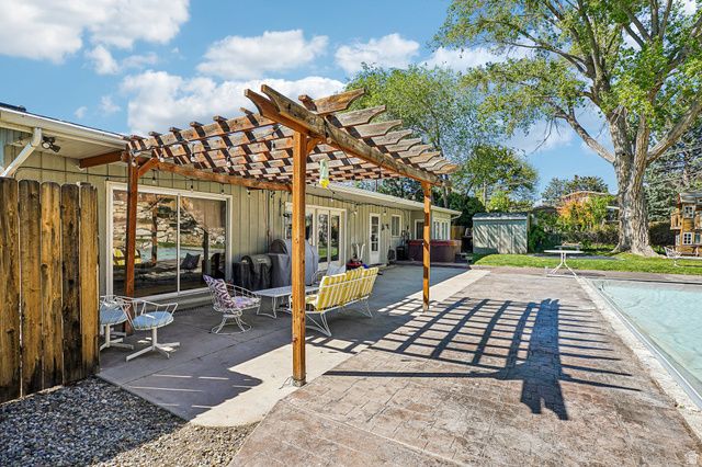 4655 S DEERCREEK RD, Salt Lake City, UT 84124