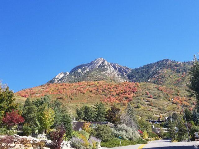 4655 S DEERCREEK RD, Salt Lake City, UT 84124