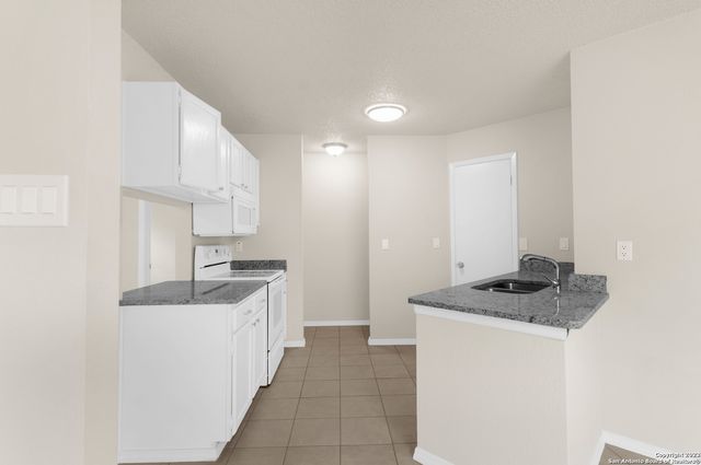 4143 ALASKIAN SUNRISE, San Antonio, TX 78244