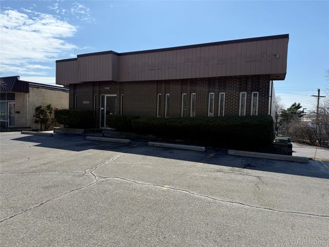 4525 Highland Road, Waterford Charter Township, MI 48328