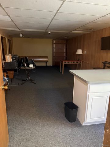 4525 Highland Road, Waterford Charter Township, MI 48328
