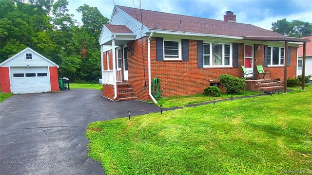 6 Bircher Avenue, Poughkeepsie, NY 12601