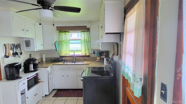 6 Bircher Avenue, Poughkeepsie, NY 12601
