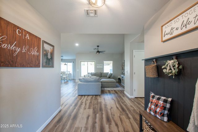 2218 E MOHAVE Lane, Apache Junction, AZ 85119