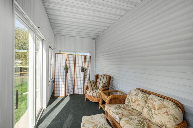 601 E Oak Street, Fremont, MI 49412