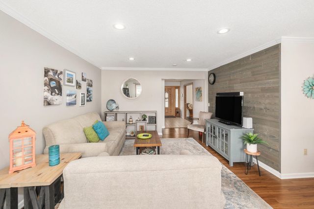 601 E Oak Street, Fremont, MI 49412