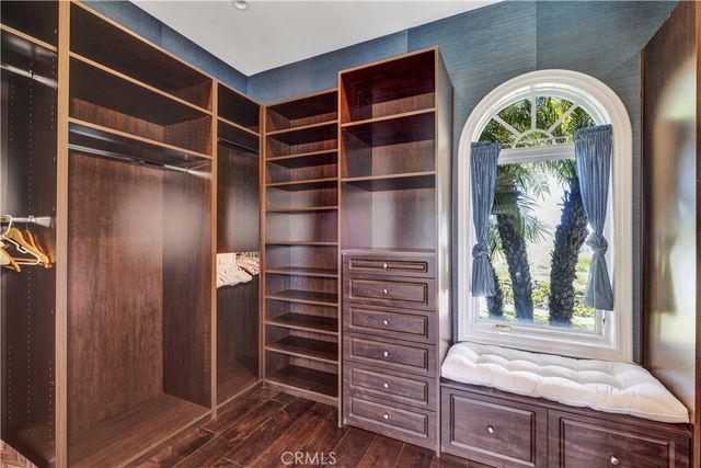 450 Palmerstone, La Canada Flintridge, CA 91011