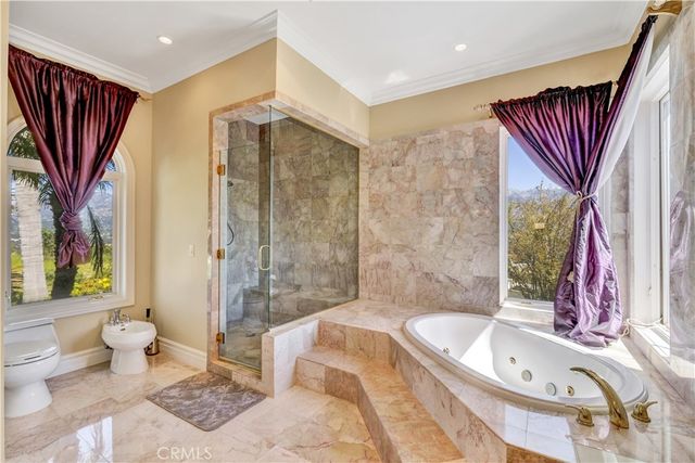 450 Palmerstone, La Canada Flintridge, CA 91011
