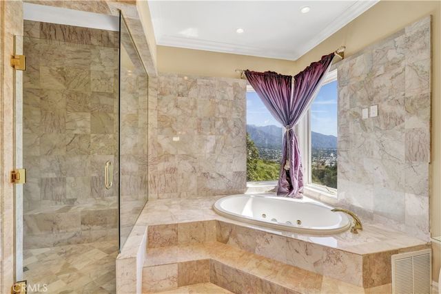 450 Palmerstone, La Canada Flintridge, CA 91011
