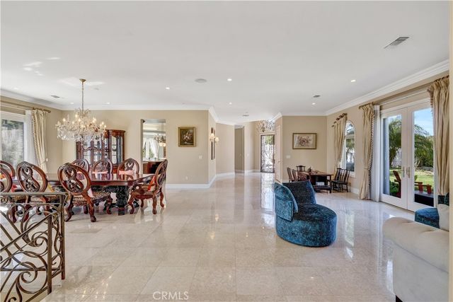 450 Palmerstone, La Canada Flintridge, CA 91011