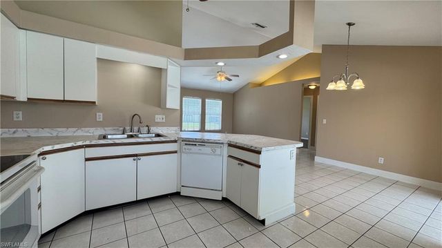 505 SW 9th AVE, Cape Coral, FL 33991