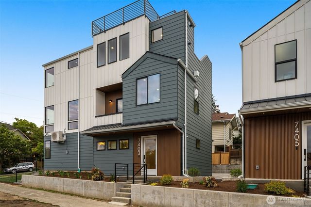 7403 Dayton Avenue N, Seattle, WA 98103