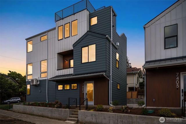 7403 Dayton Avenue N, Seattle, WA 98103