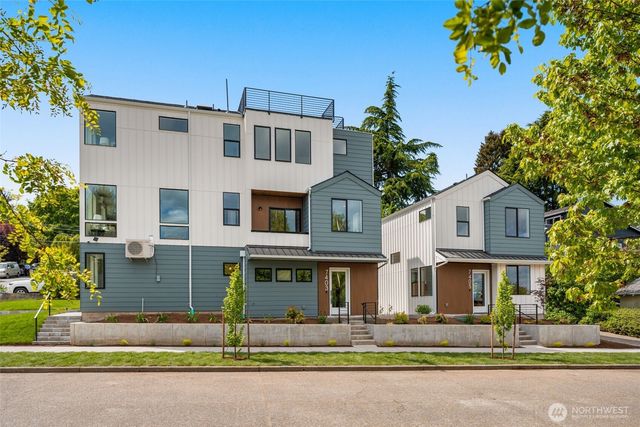 7403 Dayton Avenue N, Seattle, WA 98103