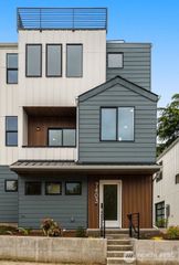7403 Dayton Avenue N, Seattle, WA 98103