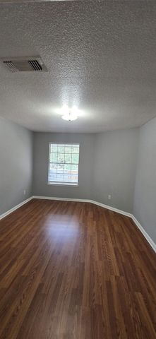 9797 Leawood Blvd 104, Houston, TX 77099
