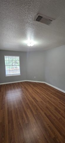 9797 Leawood Blvd 104, Houston, TX 77099