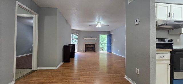 9797 Leawood Blvd 104, Houston, TX 77099