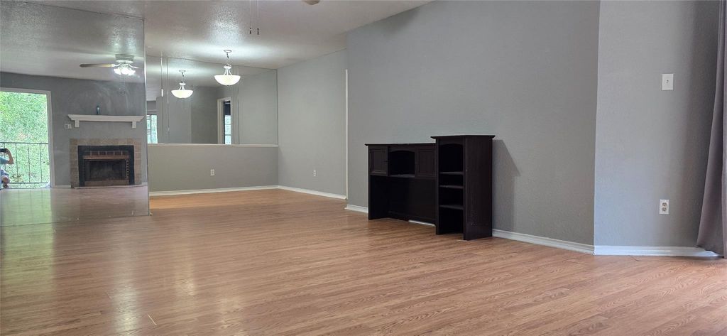 9797 Leawood Blvd 104, Houston, TX 77099