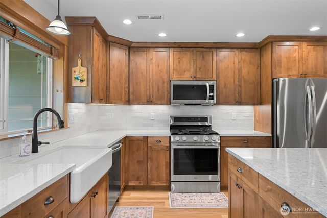 502 Westview Place, Nooksack, WA 98276