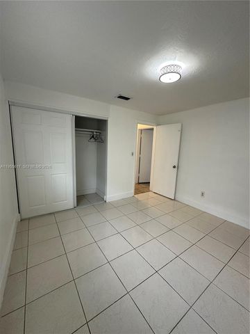 331 W 17th St, Hialeah, FL 33010